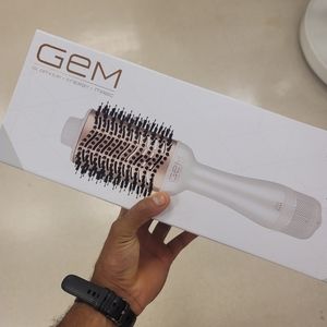 Gem brush hairdryer